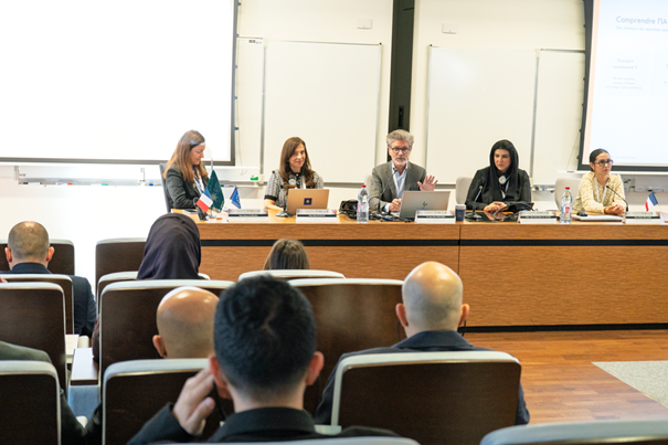 <em>Intervenants et participants au séminaire </em>