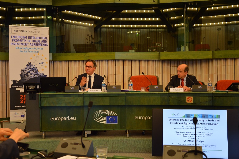 Prof. Christophe Geiger, Directeur général du CEIPI et Luis Martinez Guillen, Directeur du Bureau d'information du Parlement européen